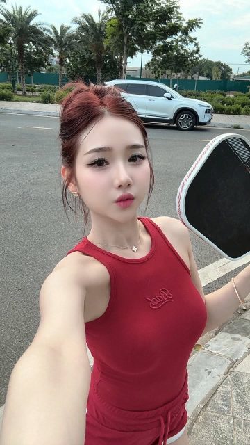 Ly Ly Trần - Nếu e có 10 em sẽ cho a 1 1 ng iu