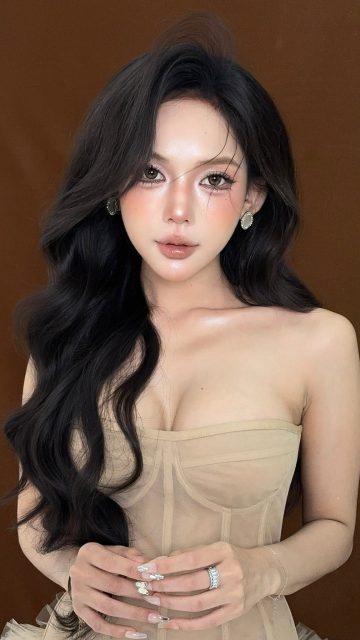 Phạm Quỳnh Trang - “ không cần vội, không cần lấp lánh, không cần là ai cả ngoài chính…