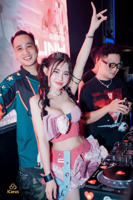 Nguyễn Linh Linh - " Hoa có người chăm mới nở bung tươi thắm, người có kẻ chiều mới…