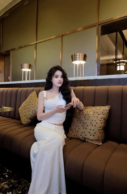Nịnh Thảo - Ngoan với kẻ biết điều Yêu với kẻ biết chiều