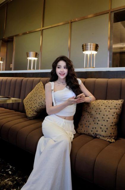 Nịnh Thảo - Ngoan với kẻ biết điều Yêu với kẻ biết chiều