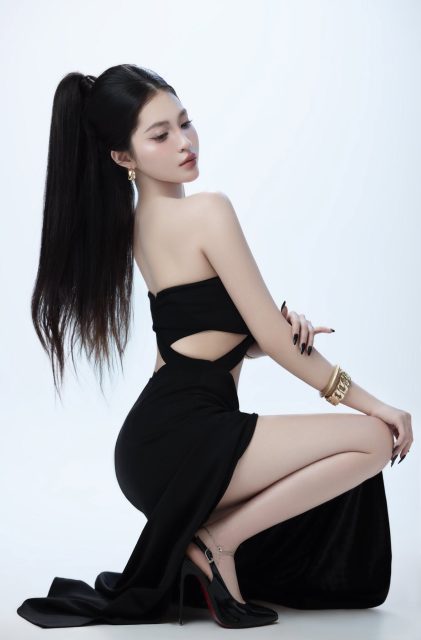 Trần Bích Triều Tiên - Hnay cho Bảnh ngầu 1 hôm nha mấy em :)) Photo : Lê Đức Makeup : Thảo…