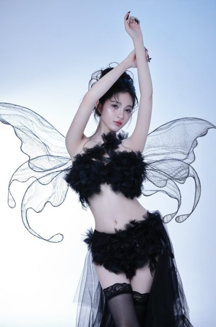 Trần Bích Triều Tiên - Ước gì khờ 1 chút chứ ai nói xạo gì biết hết chơn :))) Photo : Lê…