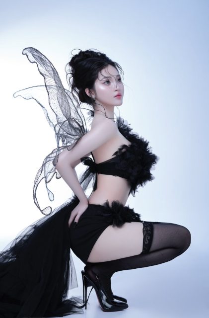 Trần Bích Triều Tiên - Ước gì khờ 1 chút chứ ai nói xạo gì biết hết chơn :))) Photo : Lê…