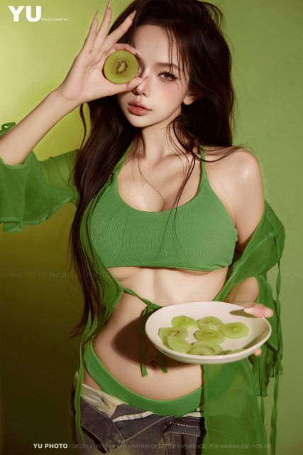 Phạm Quỳnh Trang - kiwi kiwi photo Nguyễn Bảo Ngọc makeup Trang Ốc hair Quynh Anh Trần…