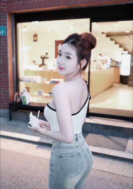 Ly Ly Trần - A ko theo đuổi em nữa rồi:)))
