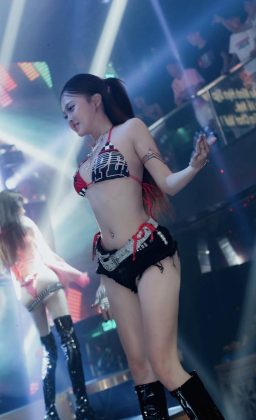 Mẫn Mẫn - Chỉ là không rãnh để giả vờ thân #Alodancer #freelancedancer