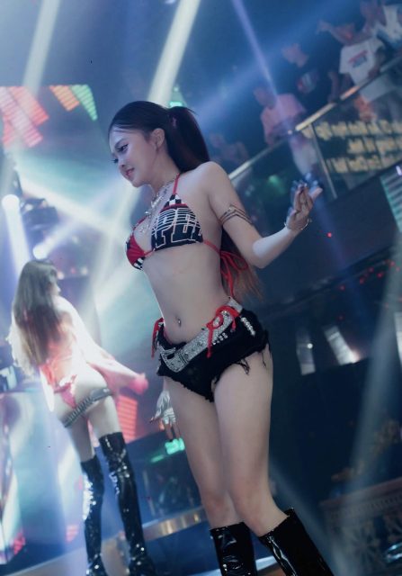 Mẫn Mẫn - Chỉ là không rãnh để giả vờ thân #Alodancer #freelancedancer