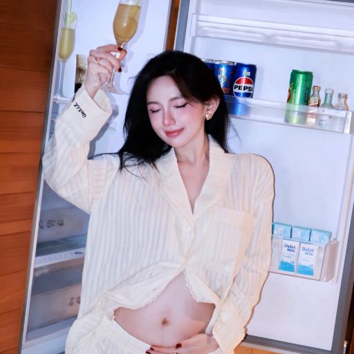 Phạm Thuỵ Kim Linh - Shao mờ nhanh thía hả zờiii