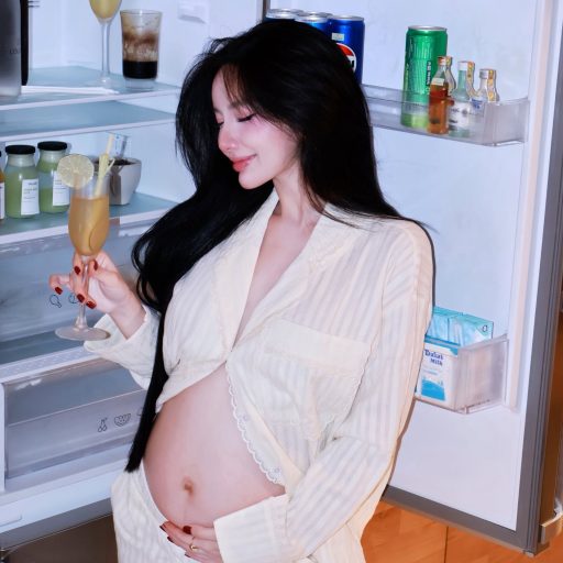 Phạm Thuỵ Kim Linh - Shao mờ nhanh thía hả zờiii