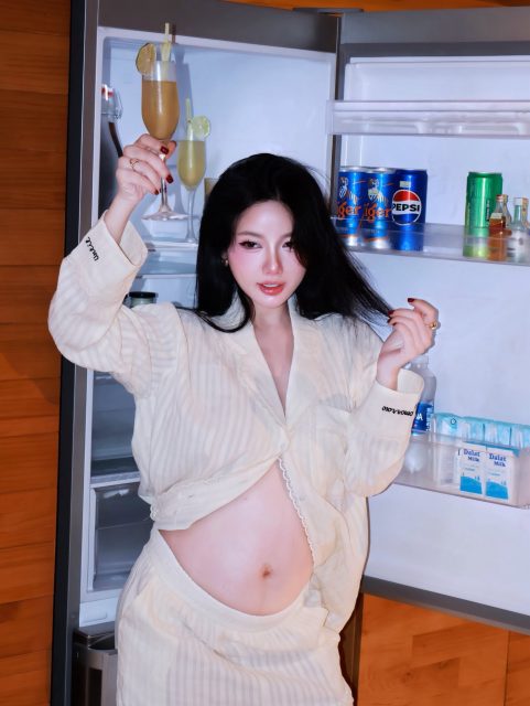 Phạm Thuỵ Kim Linh - Shao mờ nhanh thía hả zờiii