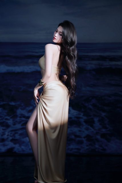 Trần Bích Triều Tiên - Oke đi biển :)))) Photo : Lê Đức Makeup : Thảo Nguyễn