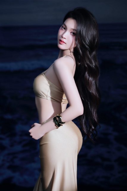 Trần Bích Triều Tiên - Oke đi biển :)))) Photo : Lê Đức Makeup : Thảo Nguyễn