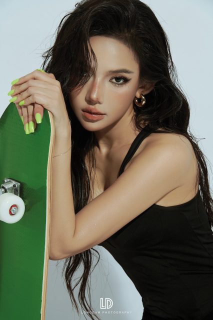 Phạm Quỳnh Trang - photo Đàm Nguyễn Hải Long make up Dương Thanh Nhàn hair Hiên Ngang