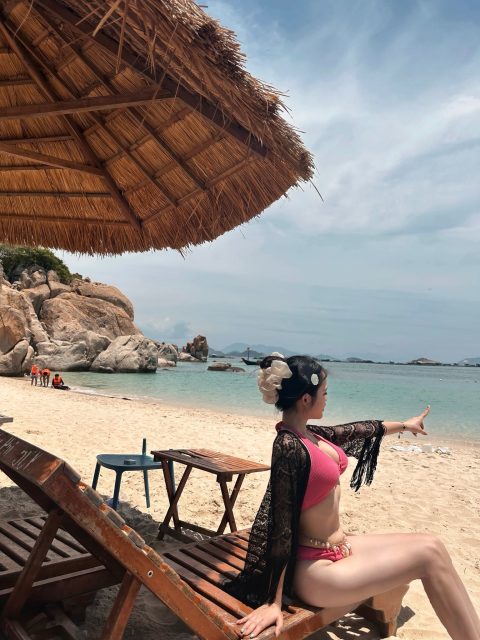 Phạm Thùy Trang - Nốt