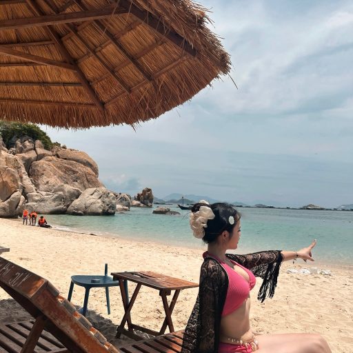 Phạm Thùy Trang - Nốt