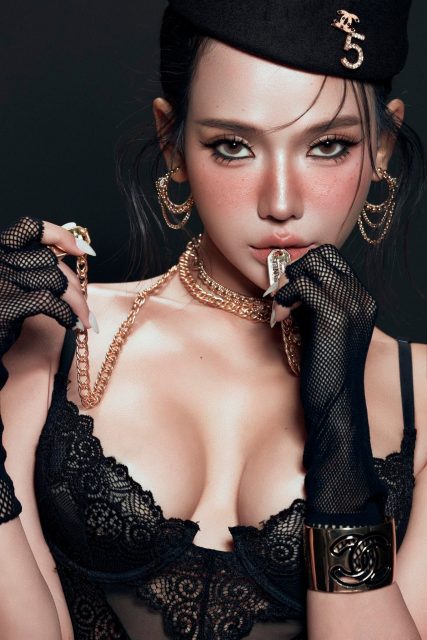 Phạm Quỳnh Trang - em đã chủ động xinh đẹp rồi, anh chủ động hẹn em đi chứ còn gì nữa?…