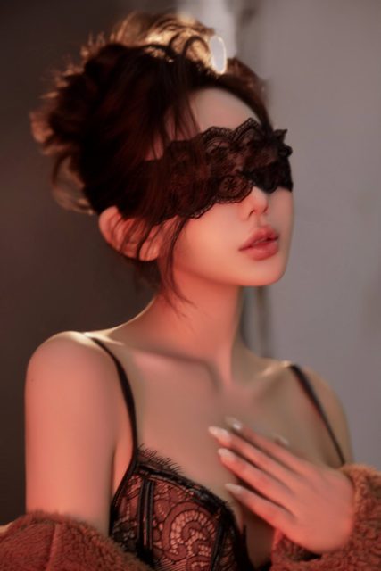 Phạm Quỳnh Trang - tôi khuyên các bạn nữ hãy cứ xinh đẹp vào, người yêu không thích…
