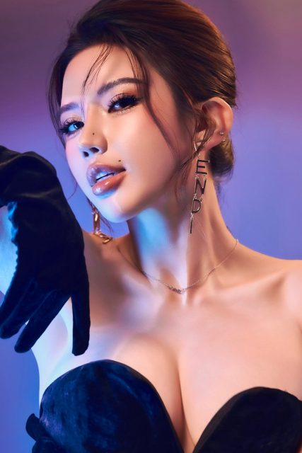 Ngô Thị Mỹ Duyên - Star War : Vương Hồng Nông M.u.a Thảo Phương Ngô