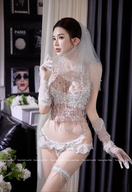 Ngô Thị Mỹ Duyên - Sự thanh lịch của cô dâu đeo áo màng