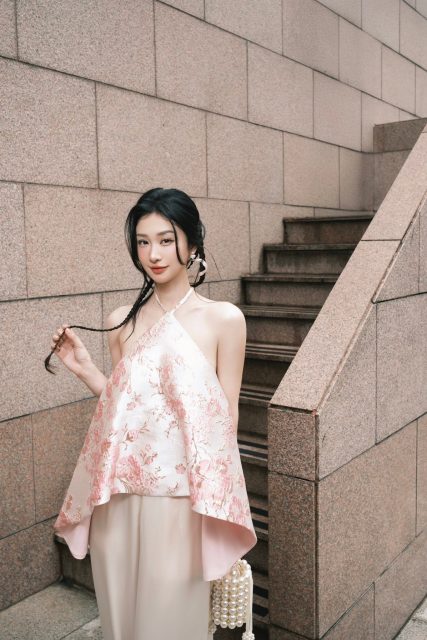 Vũ Phương Anh - Note to self: you deserve all the love, flowers and shopping cart…