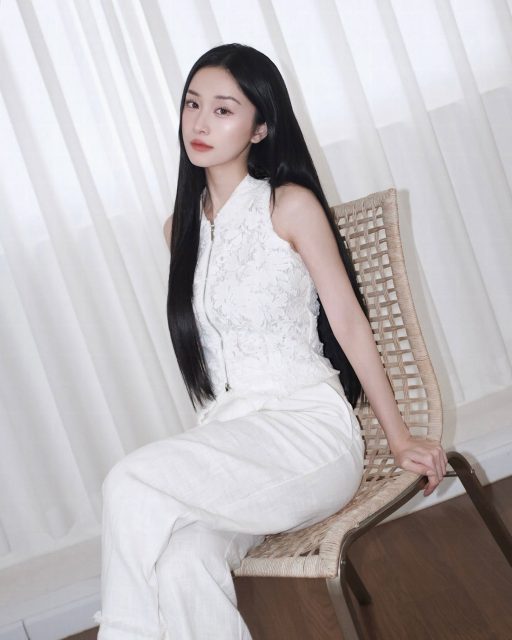 Vũ Phương Anh - When people ask what my type is but my type is someone who naturally…