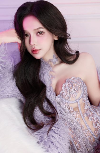 Phạm Quỳnh Trang - e từng gặp 8,9 người nhưng chưa biết thế nào là tình yêu…. cho tới…