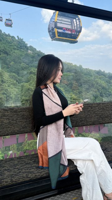 Lê Ngọc Thuỳ Trang - Con bé đó nó dễ thương ...