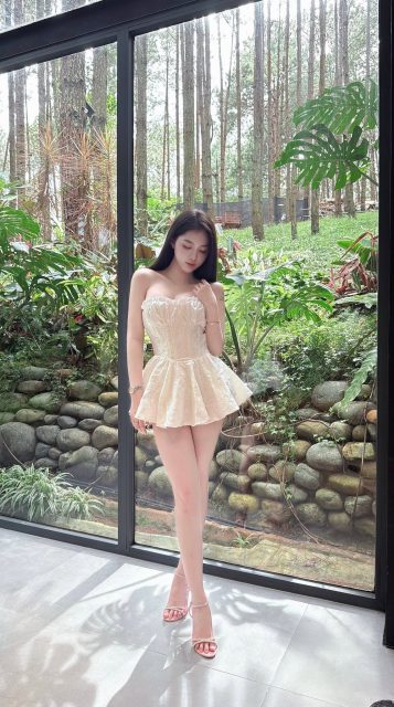 Trần Bích Triều Tiên - Bad girl không tốt, Good girl không vui Em vui hay tốt, điều đó hên…