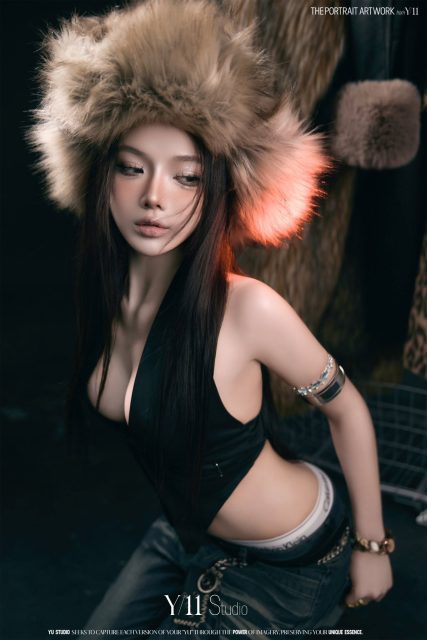 Phạm Quỳnh Trang - biết là đang bận rồi, nhưng mà để ý em một tí photo Nguyễn Bảo Ngọc…