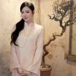 Minh Anh Bui - Gia nhập đường đua áo dài