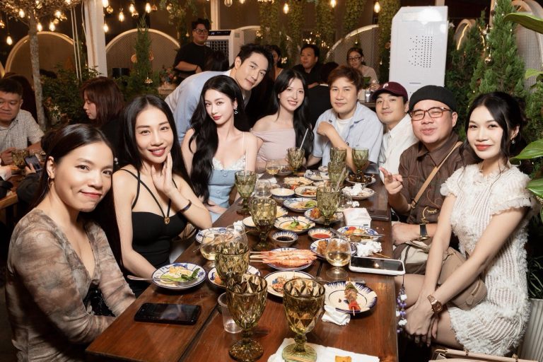 Vũ Phương Anh - Dinner party Cây Lá Kim Phạm Anh Khoa