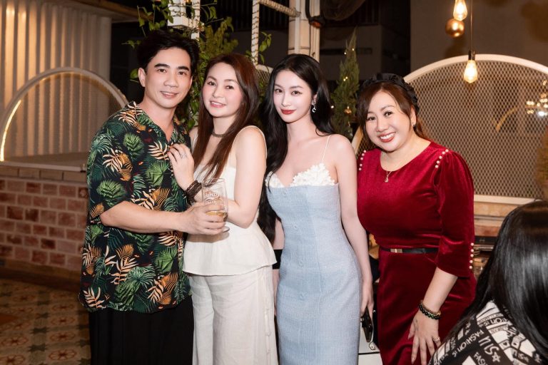 Vũ Phương Anh - Dinner party Cây Lá Kim Phạm Anh Khoa