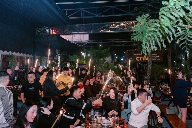 Nguyễn Linh Linh - Dự Án “ Nuôi Tôi “ xin chính thức bắt đầuuu DJ Linh Japan và Mc Mino…