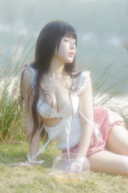 UNa To Uyen - Bảo 18 có ai tin khum Photo: Nguyễn Nhật Hoàng Make: Ngân Le