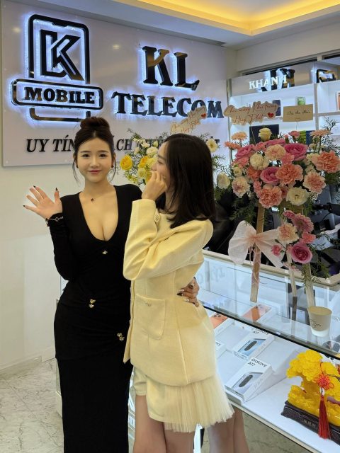 Ly Ly Trần - Khai trương hồng phát nha babie