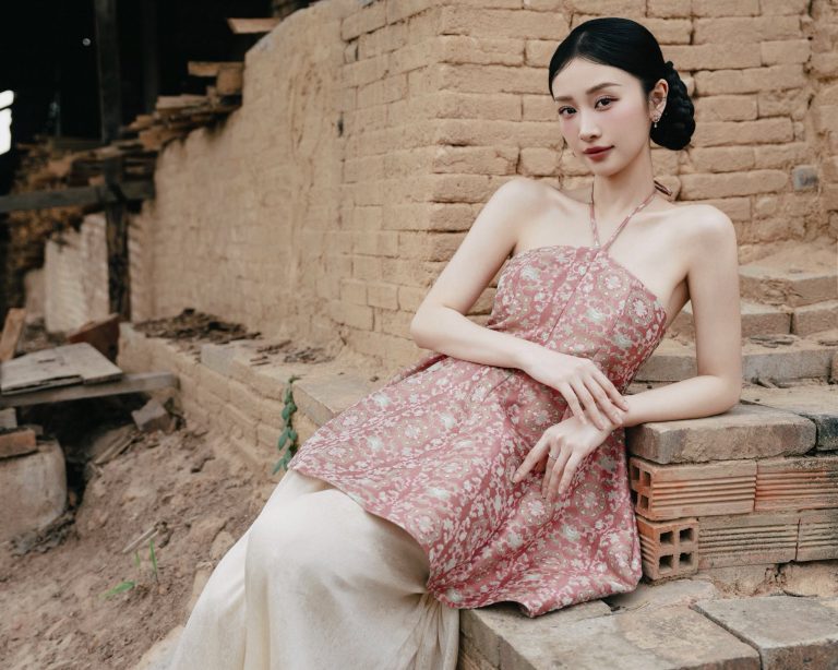 Vũ Phương Anh - Mong môi em nở nụ cười Mong em sống tốt cuộc đời của em Photographer…
