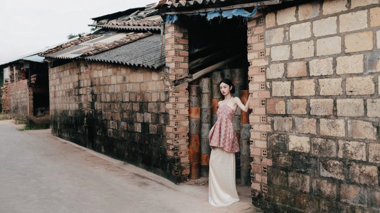 Vũ Phương Anh - Mong môi em nở nụ cười Mong em sống tốt cuộc đời của em Photographer…
