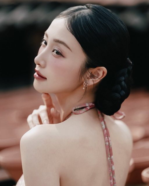 Vũ Phương Anh - Mong môi em nở nụ cười Mong em sống tốt cuộc đời của em Photographer…