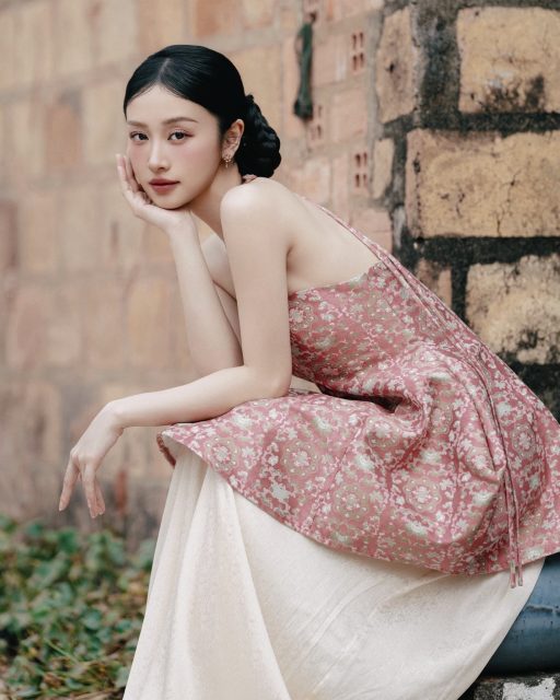 Vũ Phương Anh - Mong môi em nở nụ cười Mong em sống tốt cuộc đời của em Photographer…
