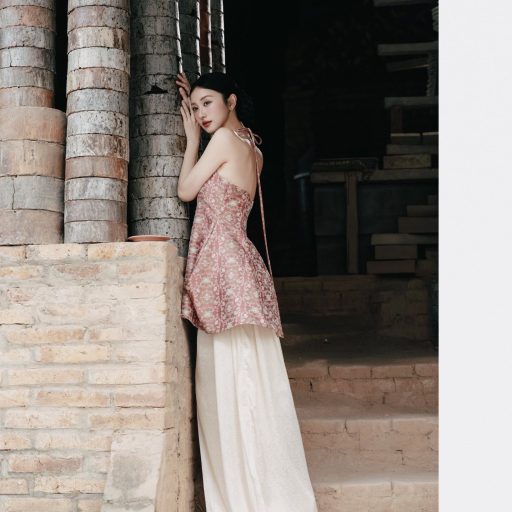 Vũ Phương Anh - Mong môi em nở nụ cười Mong em sống tốt cuộc đời của em Photographer…
