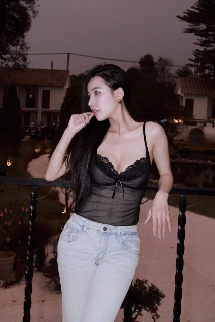 Trịnh Lâm Oanh - Nhìn em này