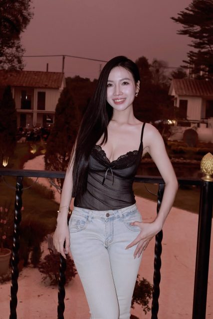 Trịnh Lâm Oanh - Nhìn em này