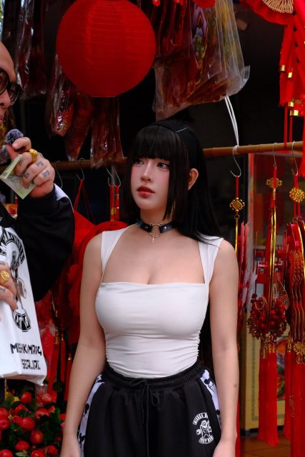 UNa To Uyen - R có cho 1OO k ko mà nói nhìu vậy