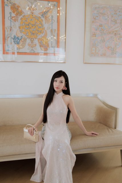 Trịnh Lâm Oanh - Chọn dùm mình 1 tấm đẹp để đăng fb đi ạ