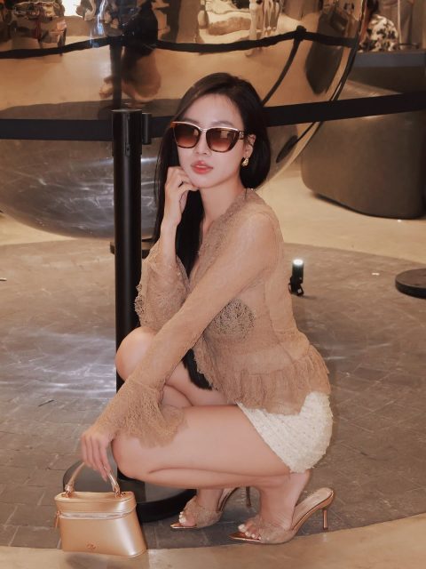 Trịnh Lâm Oanh - Hết tết
