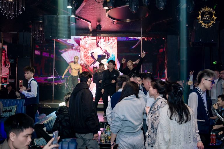 Nguyễn Linh Linh - Một đêm diễn thành công rực rỡ tại Roy Lounge Hải Dương Cứ gặp nhau…