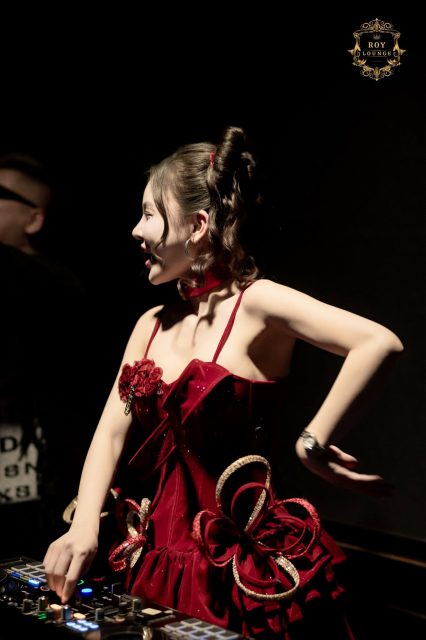 Nguyễn Linh Linh - Một đêm diễn thành công rực rỡ tại Roy Lounge Hải Dương Cứ gặp nhau…