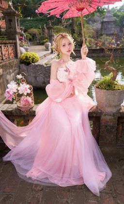 Nguyễn Diệu Linh - tiểu tiên nữ ăn tết quên up ảnh =)) makeup : Phạm Lan Hương : Duc Dung