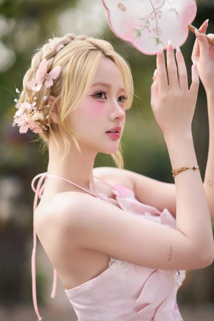 Nguyễn Diệu Linh - tiểu tiên nữ ăn tết quên up ảnh =)) makeup : Phạm Lan Hương : Duc Dung
